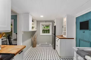 8106 8th Ave NW, Seattle, WA 98117 - Photo 11