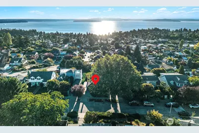 6757 38th Avenue SW, Seattle, WA 98126 - Photo 3
