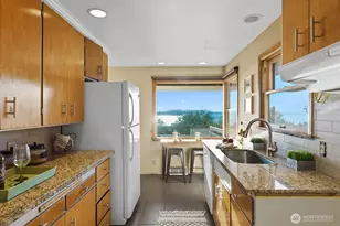 6757 38th Ave SW, Seattle, WA 98126 - Photo 13