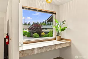 22906 Edmonds Way, Edmonds, WA 98020 - Photo 17