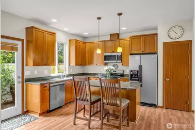 160 6th Avenue SE, Issaquah, WA 98027 - Photo 5