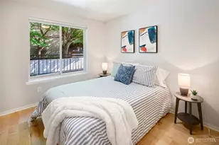 566 Prospect St, Seattle, WA 98109 - Photo 15