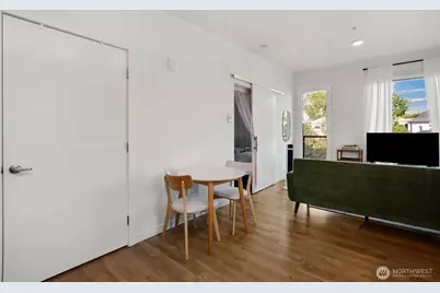 121 12th Avenue E #506, Seattle, WA 98102 - Photo 7