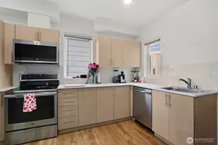 121 12th Ave E, Seattle, WA 98102 - Photo 5