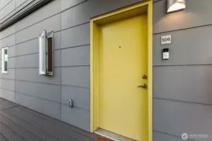 121 12th Ave E, Seattle, WA 98102 - Photo 3