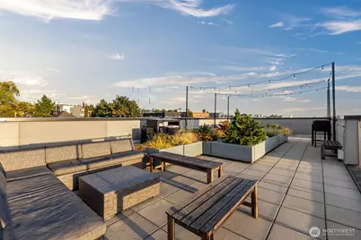 121 12th Avenue E #506, Seattle, WA 98102 - Photo 23