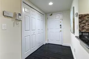 11011 NE 12th St, Bellevue, WA 98004 - Photo 9