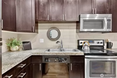 1820 24th Avenue #101, Seattle, WA 98122 - Photo 11