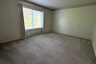 7020 Holly Park Dr S, Seattle, WA 98118 - Photo 9