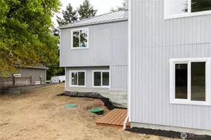 1386 Admirals Dr, Oak Harbor, WA 98277 - Photo 21