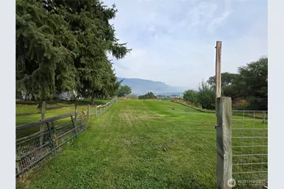 81 B Golden Road, Oroville, WA 98844 - Photo 5