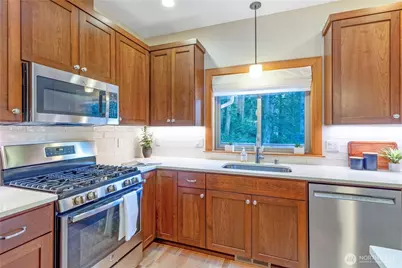 1 Rosebud Place, Bellingham, WA 98229 - Photo 9