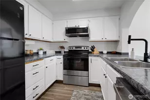 17404 119th Ln SE, Renton, WA 98058 - Photo 9