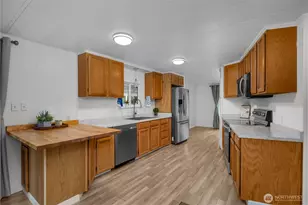 17107 Snowbell Ct SE, Yelm, WA 98597 - Photo 11