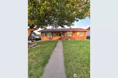 819 Walker Avenue, Wenatchee, WA 98801 - Photo 1