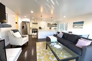 2524 Boyer Ave E, Seattle, WA 98102 - Photo 3
