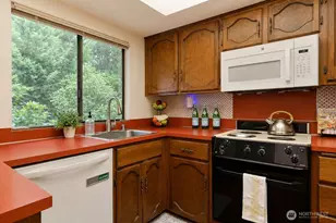 9215 96th St NW, Gig Harbor, WA 98332 - Photo 11