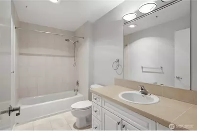 321 10th Avenue S #712, Seattle, WA 98104 - Photo 25