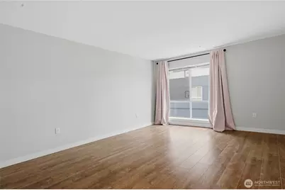 321 10th Avenue S #712, Seattle, WA 98104 - Photo 17