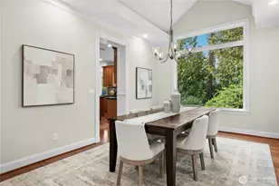10806 SE 16th St, Bellevue, WA 98004 - Photo 11