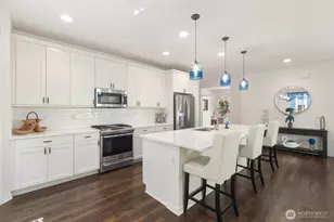 14715 179th Ave E, Bonney Lake, WA 98391 - Photo 13