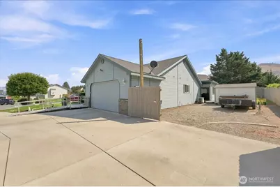 1705 Brandi Court, Wenatchee, WA 98801 - Photo 33