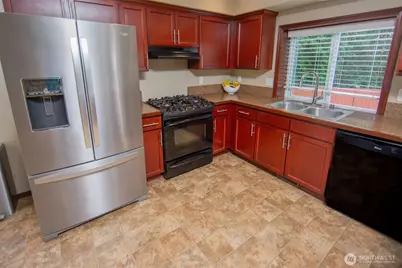 1827 Billie Court, Ferndale, WA 98248 - Photo 3