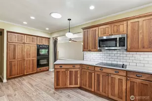 215 Walnut Acres Rd, Kelso, WA 98626 - Photo 29