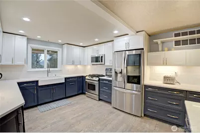 13103 7th Avenue Ct E, Parkland, WA 98445 - Photo 11