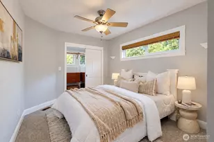 825 NE 75th St, Seattle, WA 98115 - Photo 9
