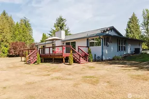 94 NE McWilliams Ct, Bremerton, WA 98311 - Photo 3