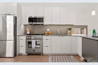 3833 23rd Avenue W #B, Seattle, WA 98199 - Photo 3