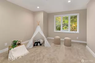 19221 SE 25th St, Sammamish, WA 98075 - Photo 29