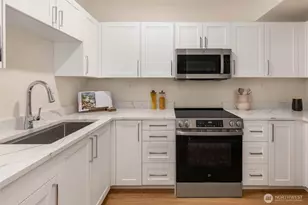 19221 SE 25th St, Sammamish, WA 98075 - Photo 31