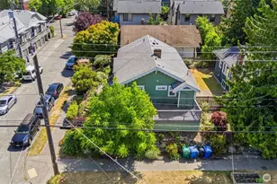 303 N 64th St, Seattle, WA 98103 - Photo 5