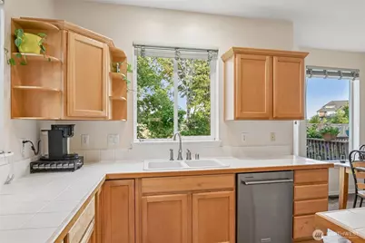 6326 Rebecca Avenue SE, Auburn, WA 98092 - Photo 9