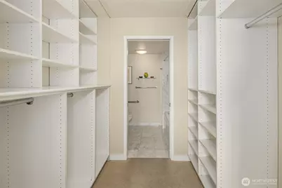 4540 8th Avenue NE #801, Seattle, WA 98105 - Photo 23