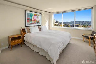 4540 8th Avenue NE #801, Seattle, WA 98105 - Photo 21