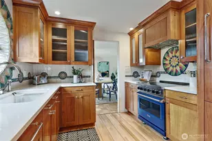 6049 Princeton Ave NE, Seattle, WA 98115 - Photo 11