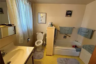 1940 4th St, Bremerton, WA 98337 - Photo 11