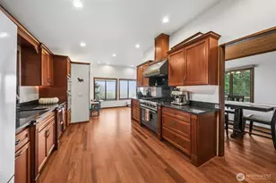 18110 SE 372nd St, Auburn, WA 98902 - Photo 9