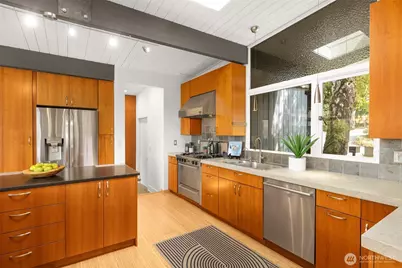 3515 72nd Avenue SE, Mercer Island, WA 98040 - Photo 9