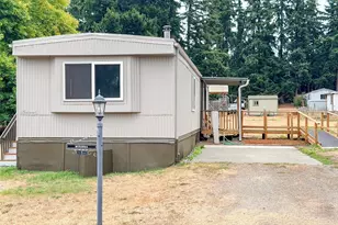 611 Cedar Dr, Port Hadlock-Irondale, WA 98339 - Photo 1
