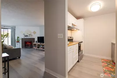 3430 I Street NE #J101, Auburn, WA 98002 - Photo 7