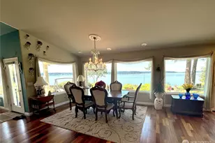 4076 S Camano Dr, Camano Island, WA 98282 - Photo 9