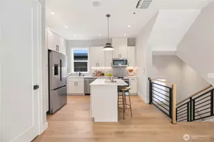 6206 43rd Ave NE, Seattle, WA 98115 - Photo 5