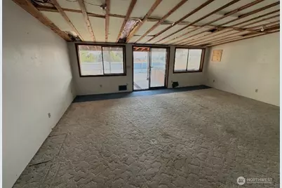 34 E Glass Avenue, Spokane, WA 99207 - Photo 11