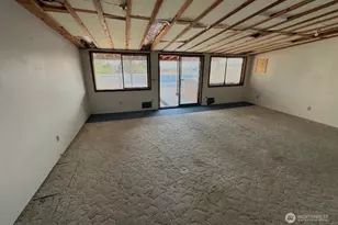 34 E Glass Ave, Spokane, WA 99207 - Photo 11