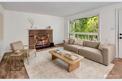 12004 5th Ave NE, Seattle, WA 98125 - Photo 5