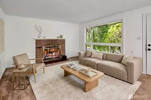 12004 5th Ave NE, Seattle, WA 98125 - Photo 5
